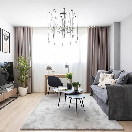 Apartment Urban Sky Serviced By P&o