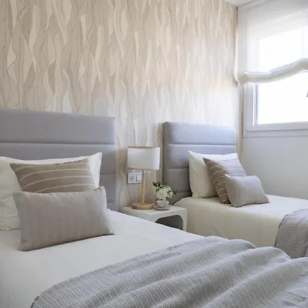Urban Sky Serviced By P&o Apartment *