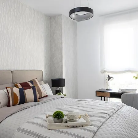 Apartment Urban Sky Serviced By P&o