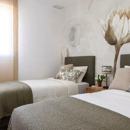 Urban Sky Serviced By P&o Apartment *