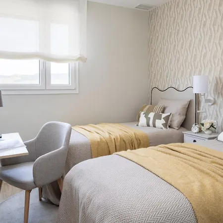 Urban Sky Serviced By P&o Apartment *