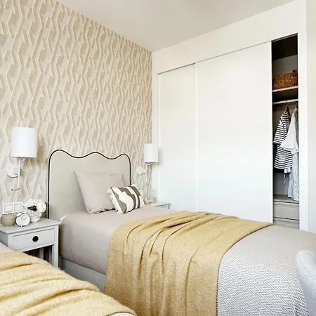 Urban Sky Serviced By P&o Apartment